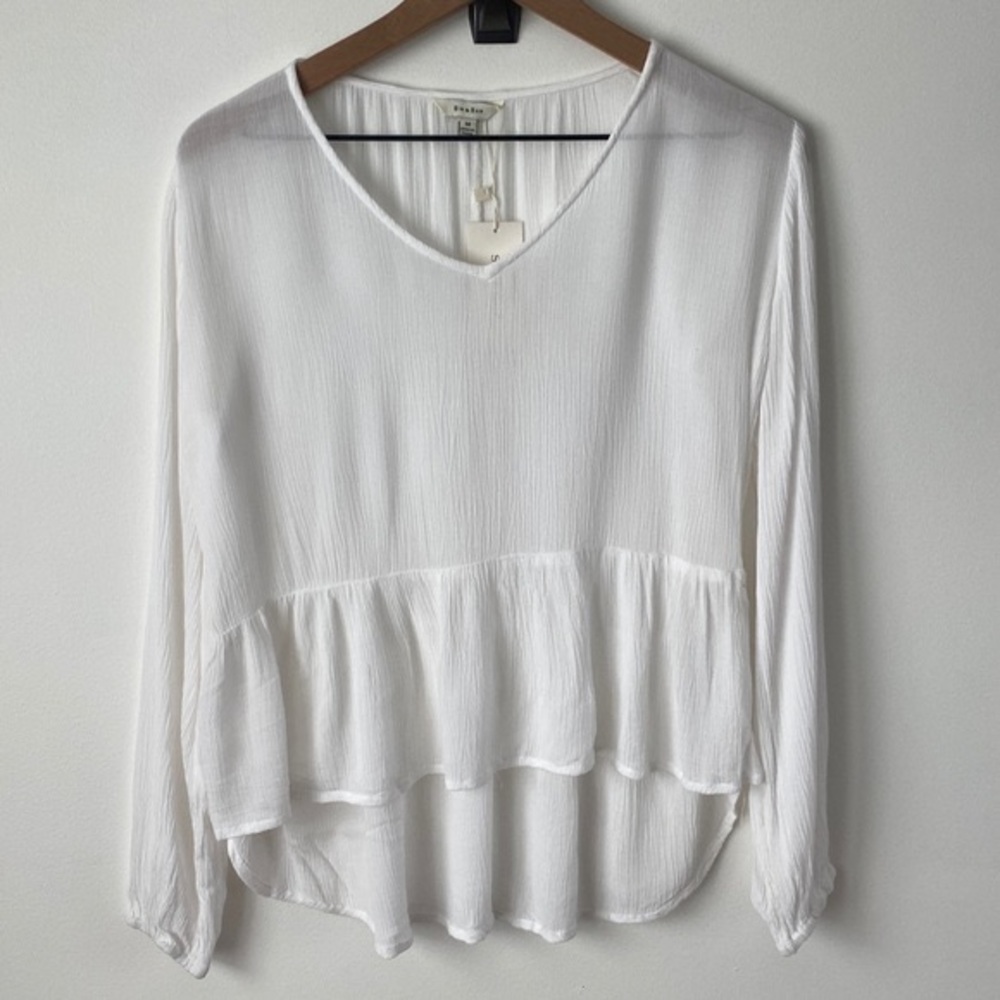 Sim & Sam white flowy long sleeve top! Women's small, like new!